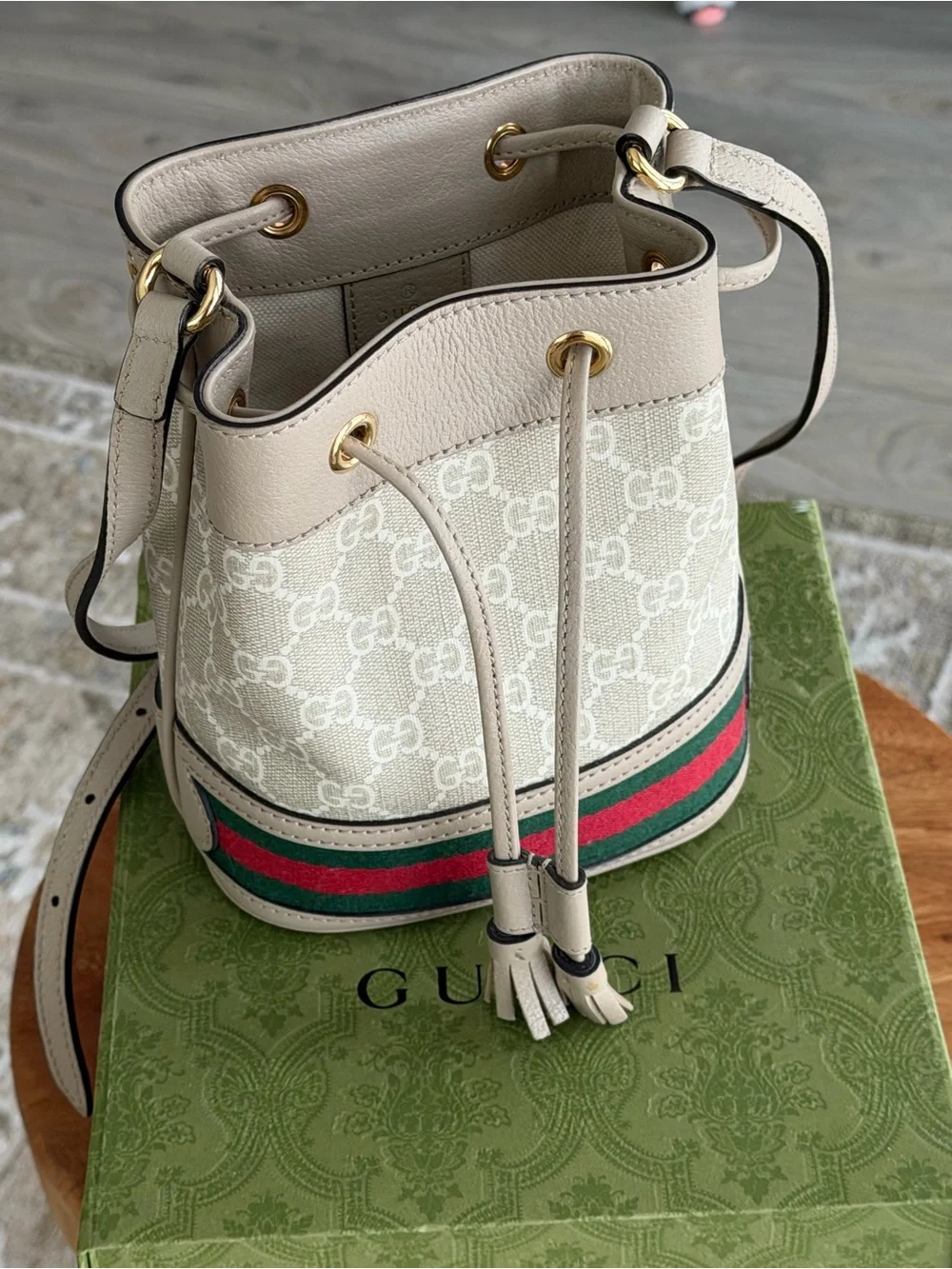 Gucci Cream GG Canvas Drawstring Crossbody with Red & Green Web